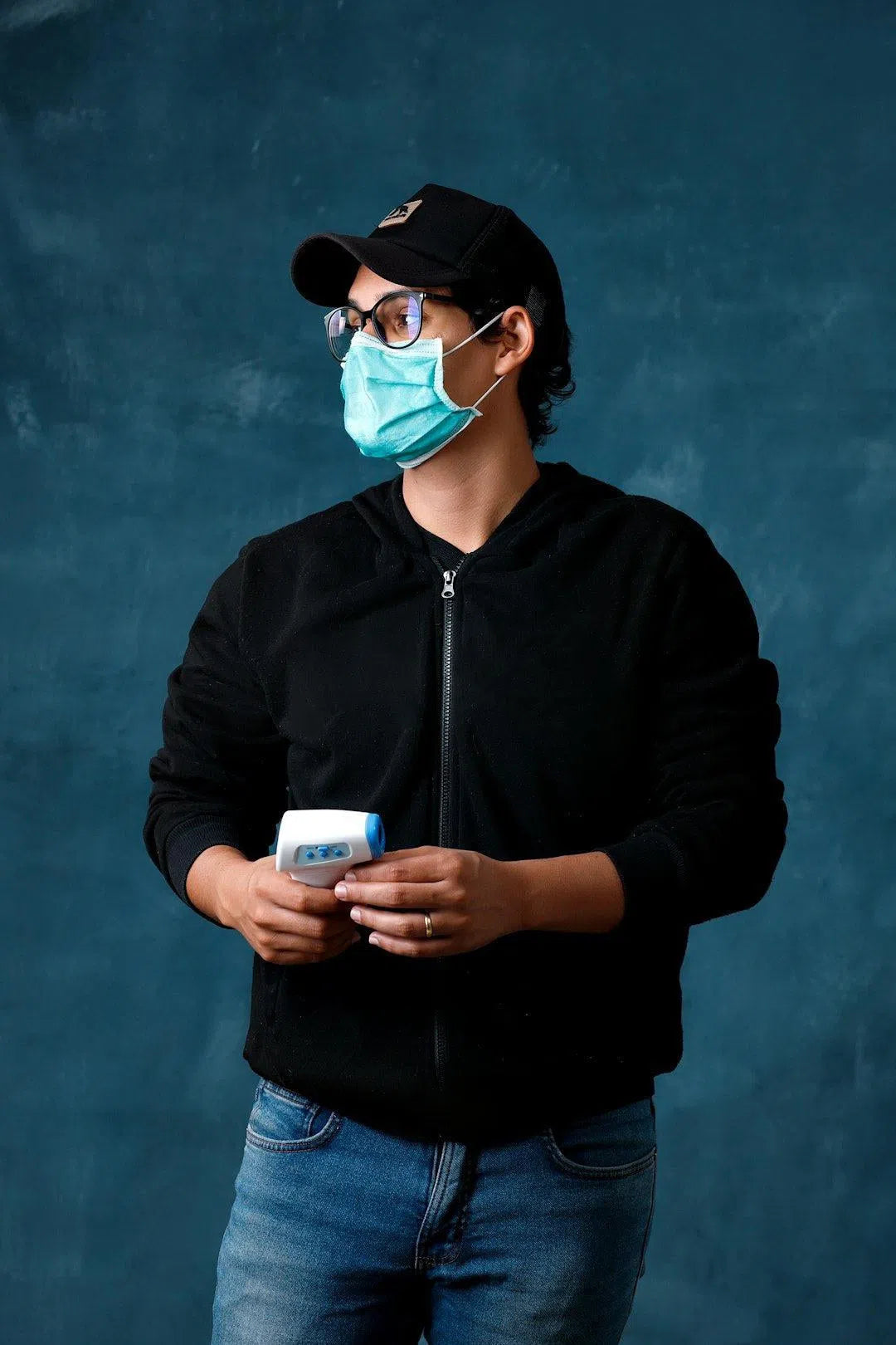 Shielding Your Health: The Science Behind KN95 Masks and Airborne Protection